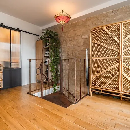 Appartamento Duplex D'exception Et Atypique à Montmartre Parigi