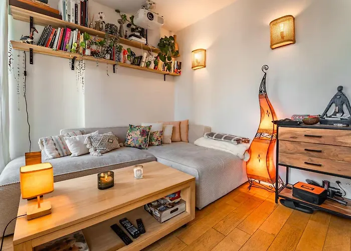 Duplex D'exception Et Atypique A Montmartre Parijs