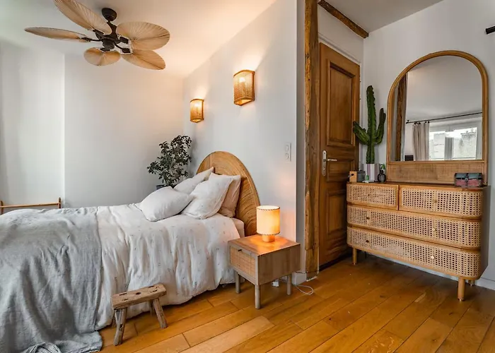 Duplex D'exception Et Atypique A Montmartre Παρίσι