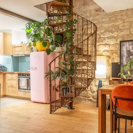 아파트 Duplex D'exception Et Atypique A Montmartre